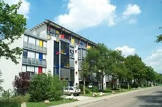 West Ratisbona
